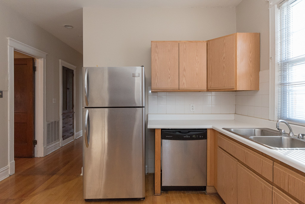 1440 West Addison Street, Unit 2 Chicago, IL 60613 - Photo 4 of 20