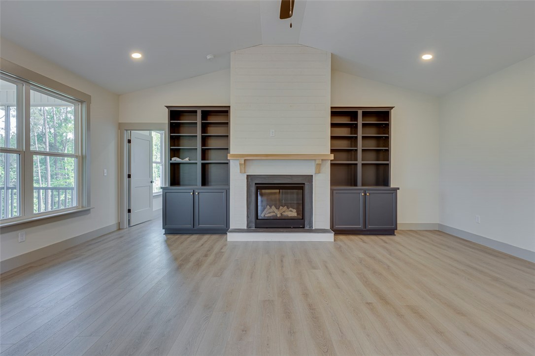 121 Hideaway Lane Easley, SC 29640 - Photo 14 of 50