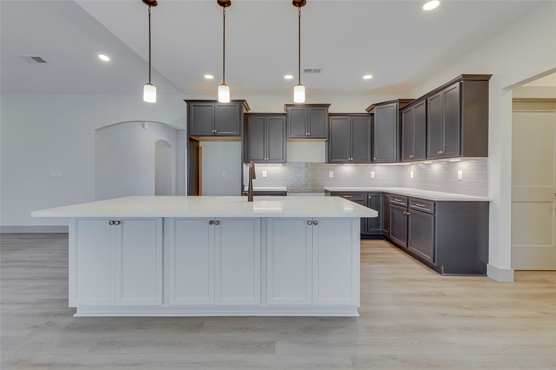 121 Hideaway Lane Easley, SC 29640 - Photo 18 of 50