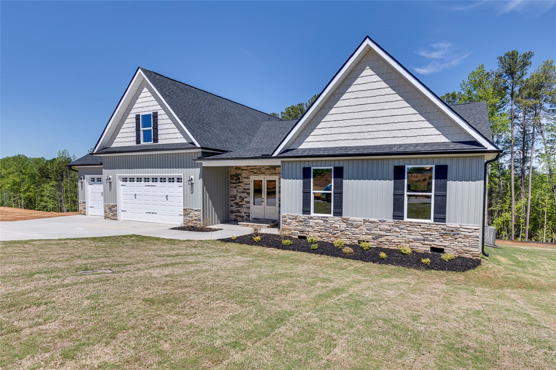 121 Hideaway Lane Easley, SC 29640 - Photo 3 of 50