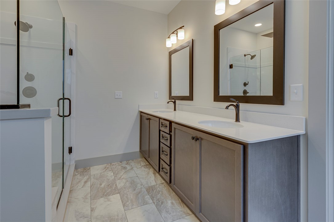 121 Hideaway Lane Easley, SC 29640 - Photo 33 of 50