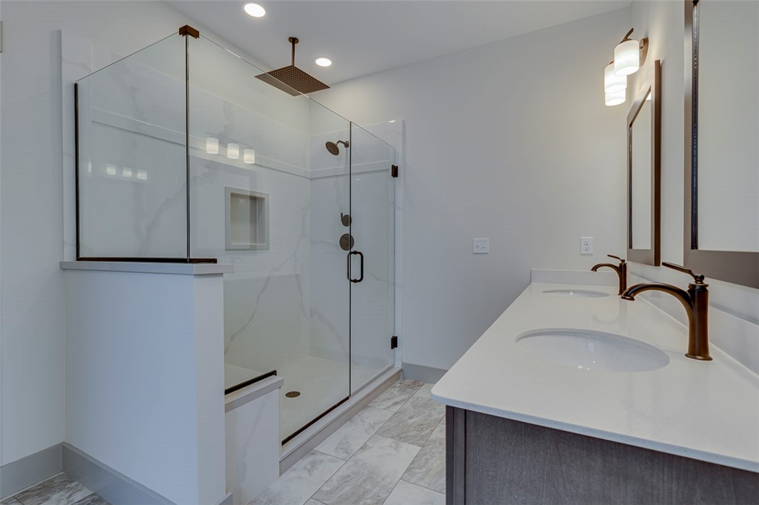 121 Hideaway Lane Easley, SC 29640 - Photo 34 of 50