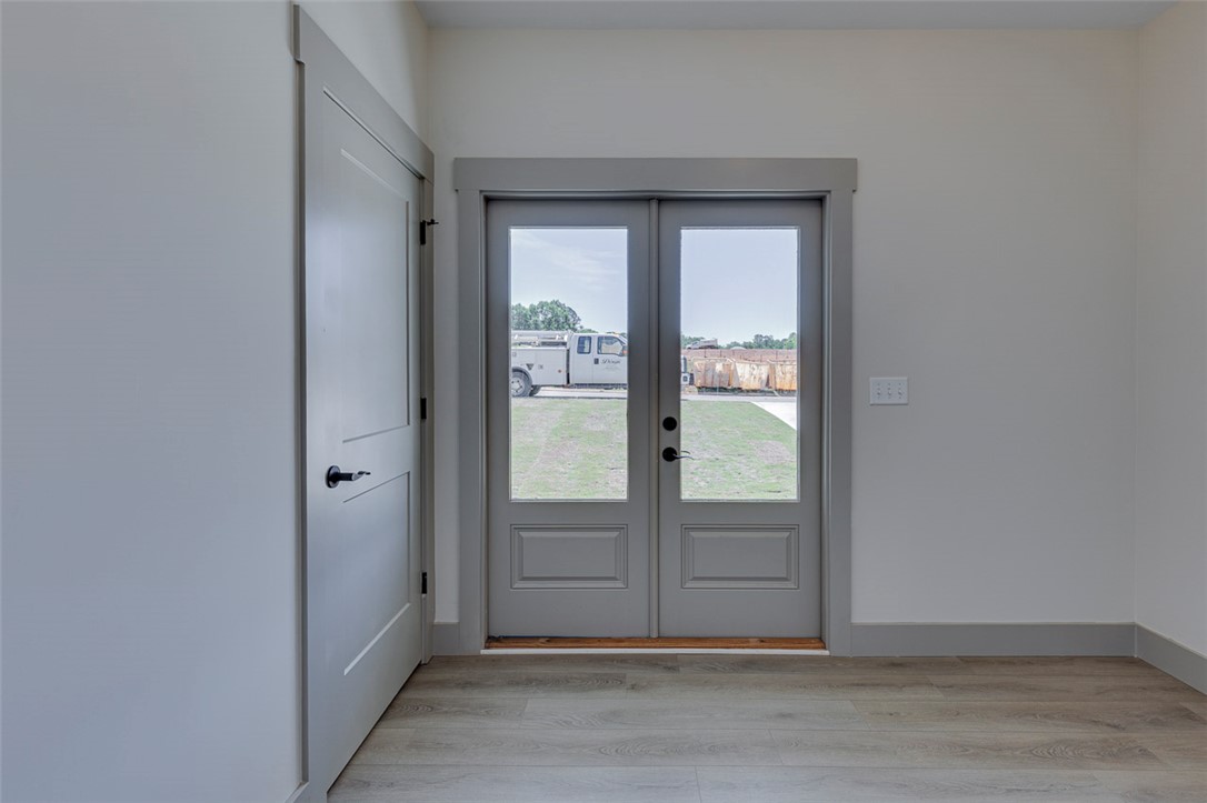 121 Hideaway Lane Easley, SC 29640 - Photo 5 of 50