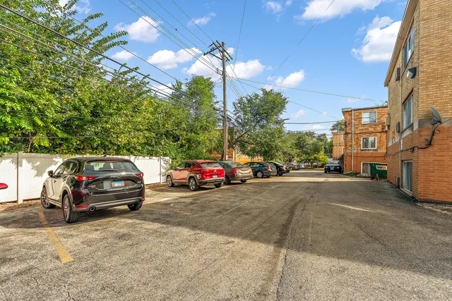 $130,000 | 5584 South Archer Avenue, Unit 3C, Chicago, IL 60638