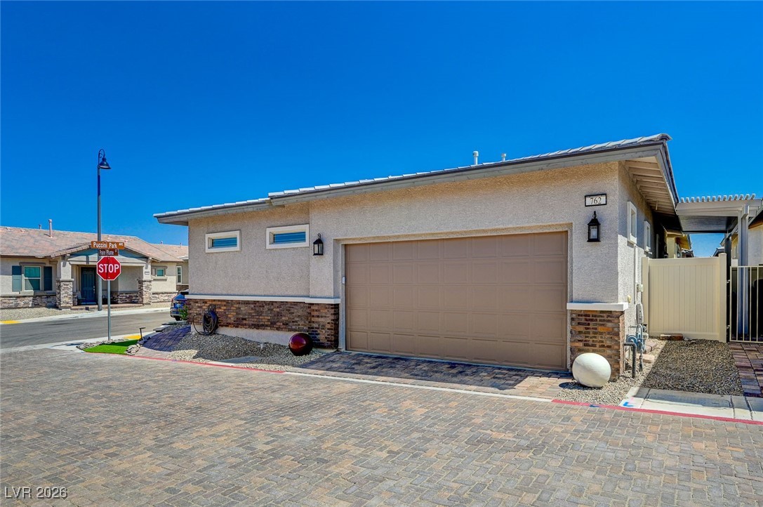 762 Praire Plume Street Henderson, NV 89011 - Photo 3 of 34