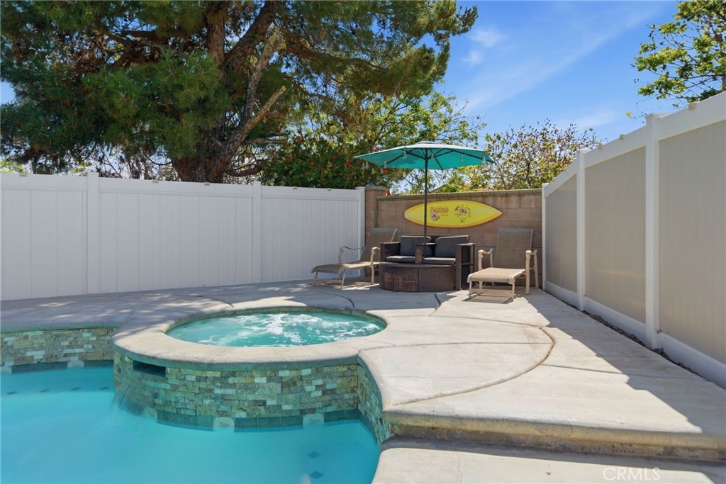 855 Viewtop Circle Corona, CA 92881 - Photo 33 of 52 a view of a chair and table in backyard