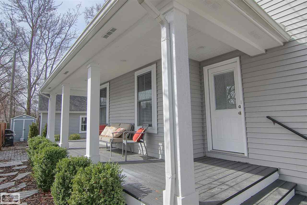 633 1st Street Rochester, MI 48307 - Photo 3 of 29 31345291-2.JPG