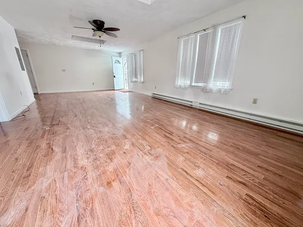 $2,300 | 28 Edgeworth Street, Unit 2, Weymouth, MA 02189