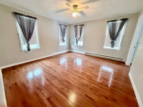 $2,300 | 28 Edgeworth Street, Unit 2, Weymouth, MA 02189