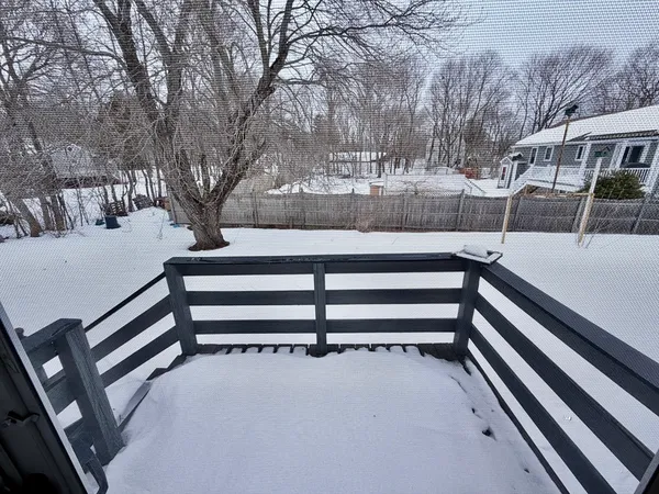 $2,300 | 28 Edgeworth Street, Unit 2, Weymouth, MA 02189