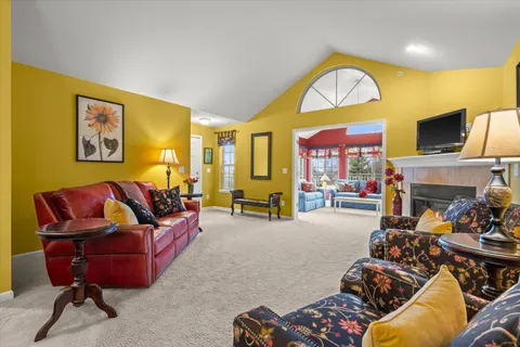 $589,900 | N50-w25074 William Drive, Pewaukee, WI 53072