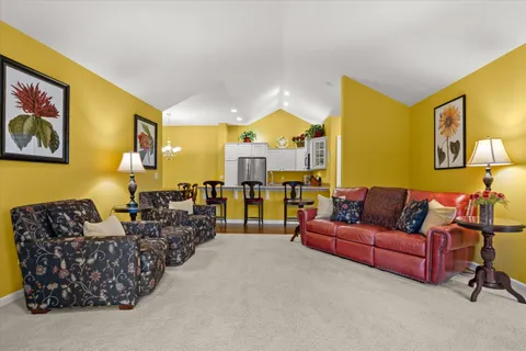 $589,900 | N50-w25074 William Drive, Pewaukee, WI 53072