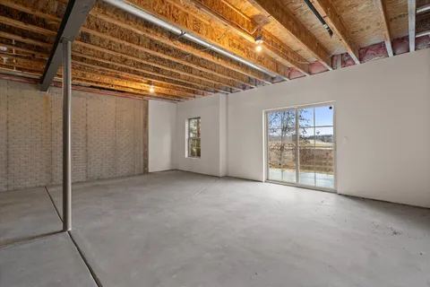 $589,900 | N50-w25074 William Drive, Pewaukee, WI 53072