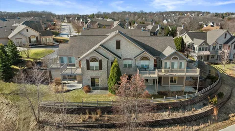 $589,900 | N50-w25074 William Drive, Pewaukee, WI 53072