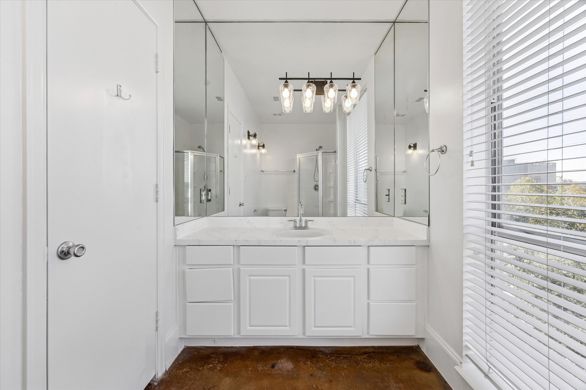 5017 Cornish Street Houston, TX 77007 - Photo 26 of 34 1/1/bathroom