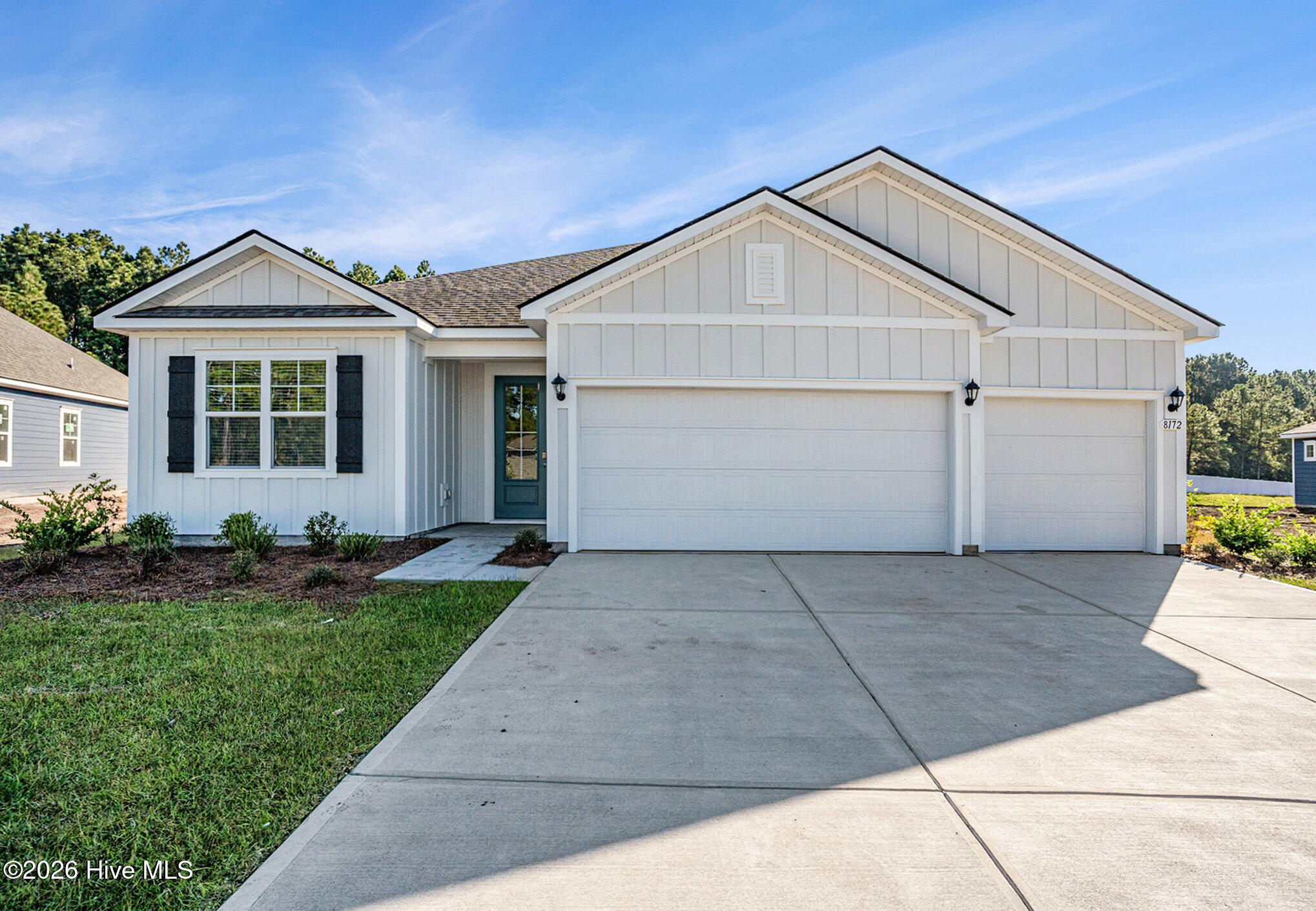 rendering, actual colors/finishes will vary.