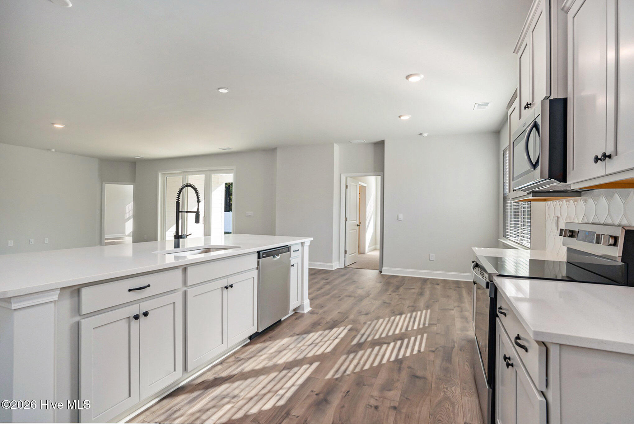 565 High Ridge Road Leland, NC 28451 - Photo 7 of 29 Kitchen