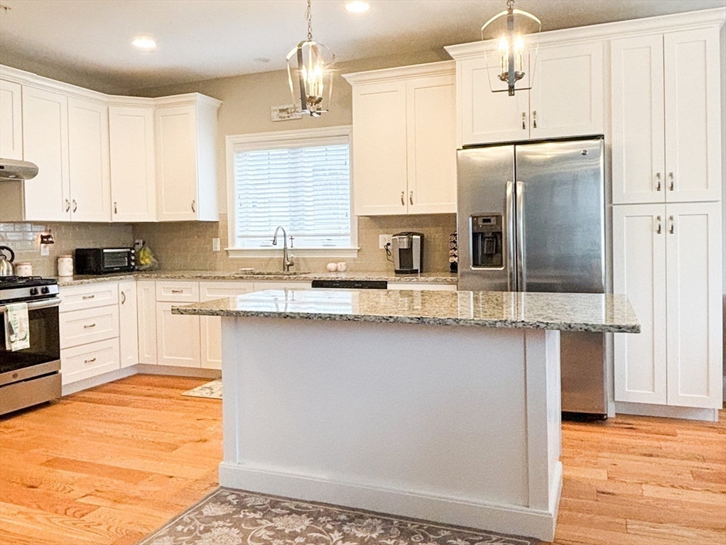 168 Brookview Road, Unit 168 Franklin, MA 02038 - Photo 4 of 38 Gallery Image 4