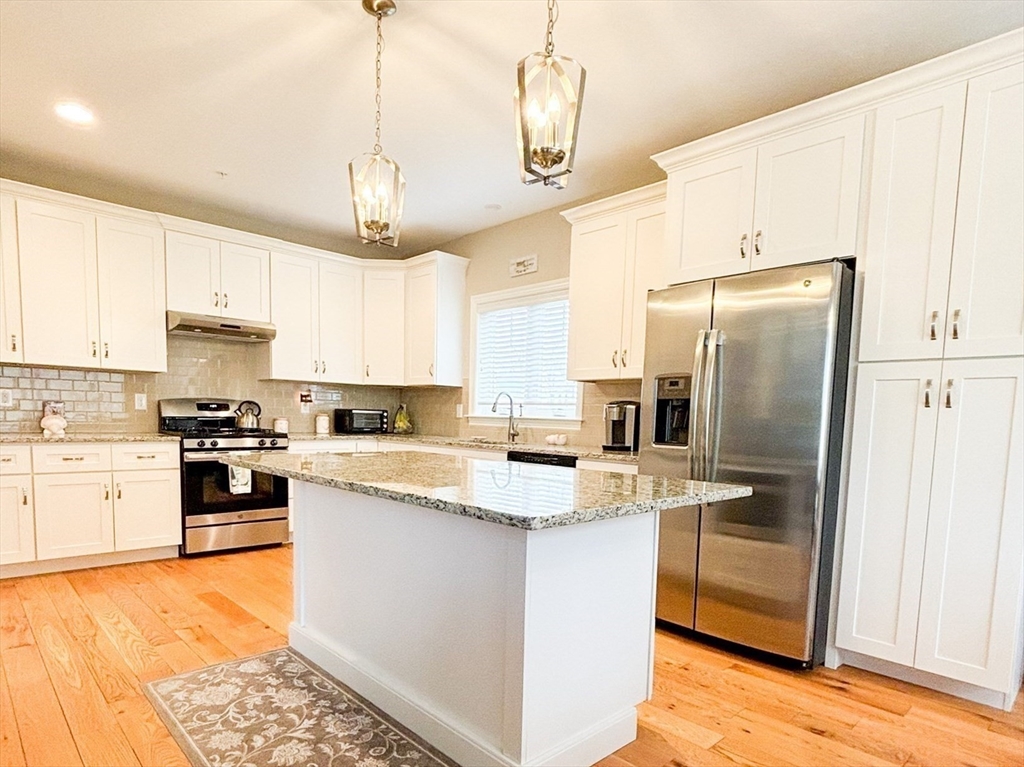 168 Brookview Road, Unit 168 Franklin, MA 02038 - Photo 5 of 38 Gallery Image 5