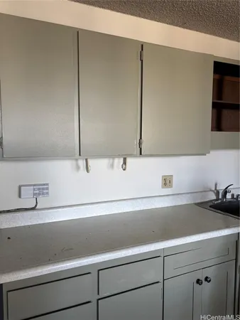 $2,200 | 2240 Kūhiō Avenue, Unit 3014, Honolulu, HI 96815