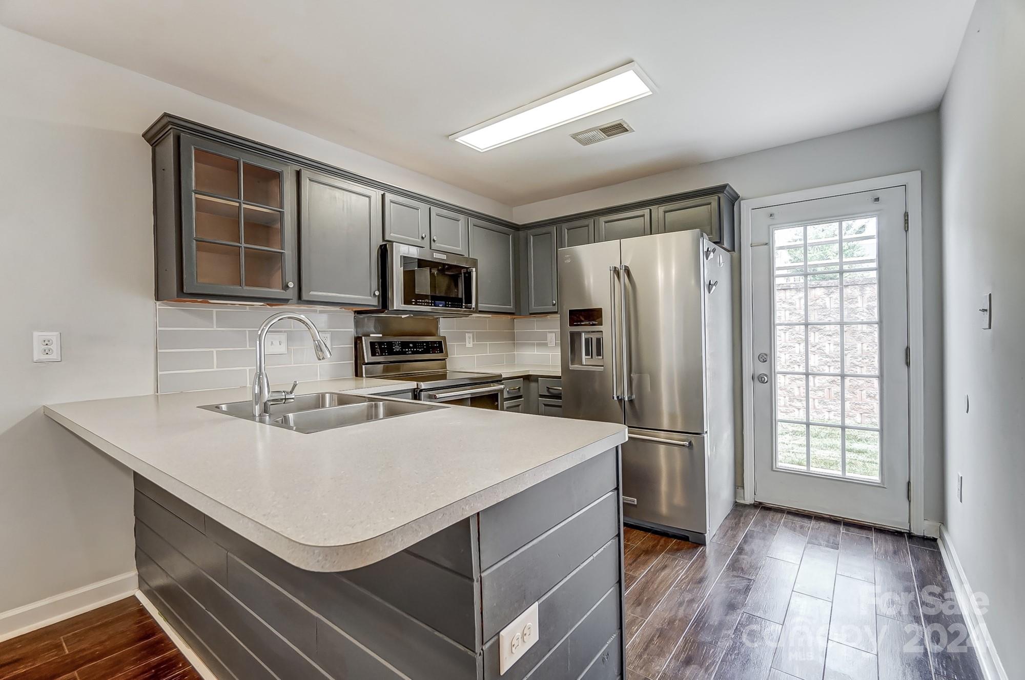 741 Waterfall Way Clover, SC 29710 - Photo 2 of 26 Gallery Image 2