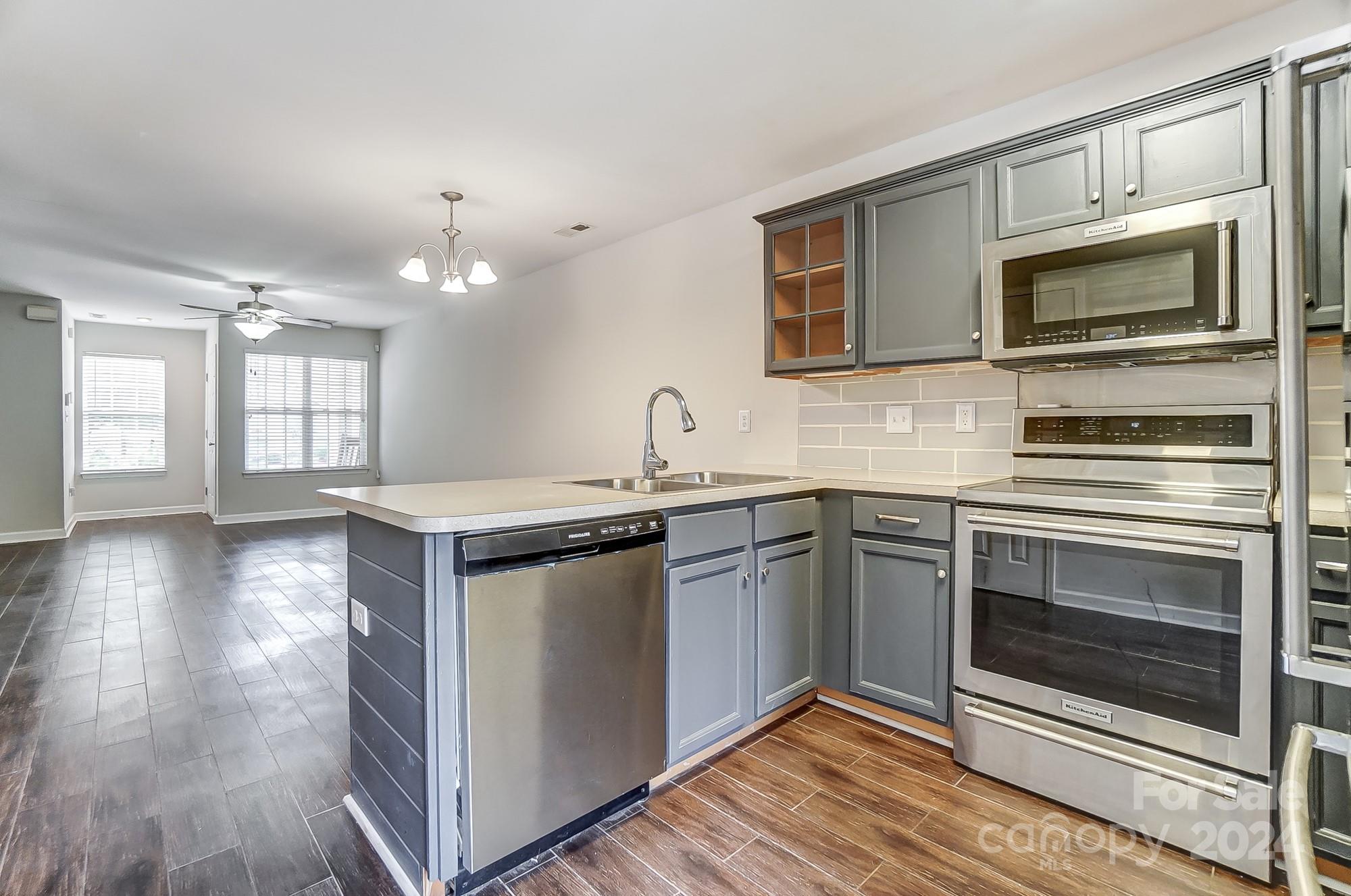 741 Waterfall Way Clover, SC 29710 - Photo 4 of 26 Gallery Image 4
