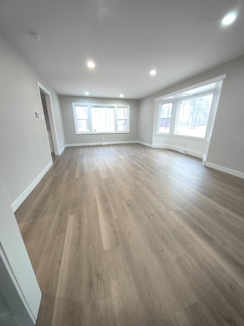 1803 Riverside Drive McHenry, IL 60051 - Photo 10 of 16