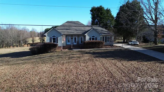 $384,900 | 137 North Shore Drive, Cherryville, NC 28021