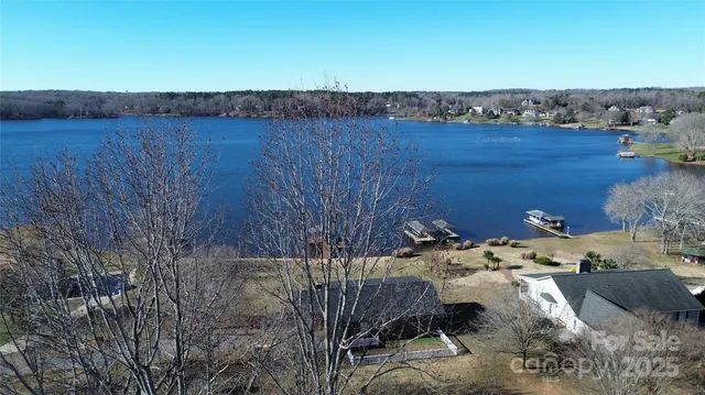 $384,900 | 137 North Shore Drive, Cherryville, NC 28021