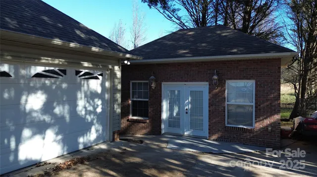 $384,900 | 137 North Shore Drive, Cherryville, NC 28021