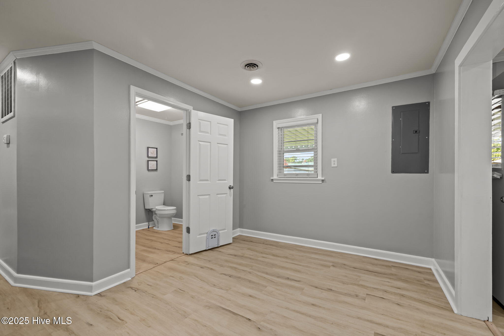 376 Shell Road Atlantic, NC 28511 - Photo 11 of 49 Dining or flex space