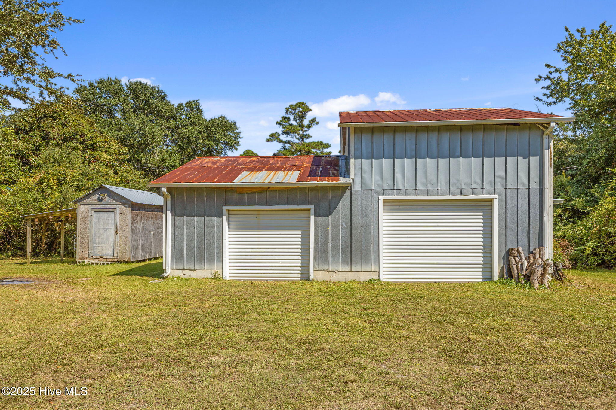 376 Shell Road Atlantic, NC 28511 - Photo 34 of 49 Large shop with an office area.