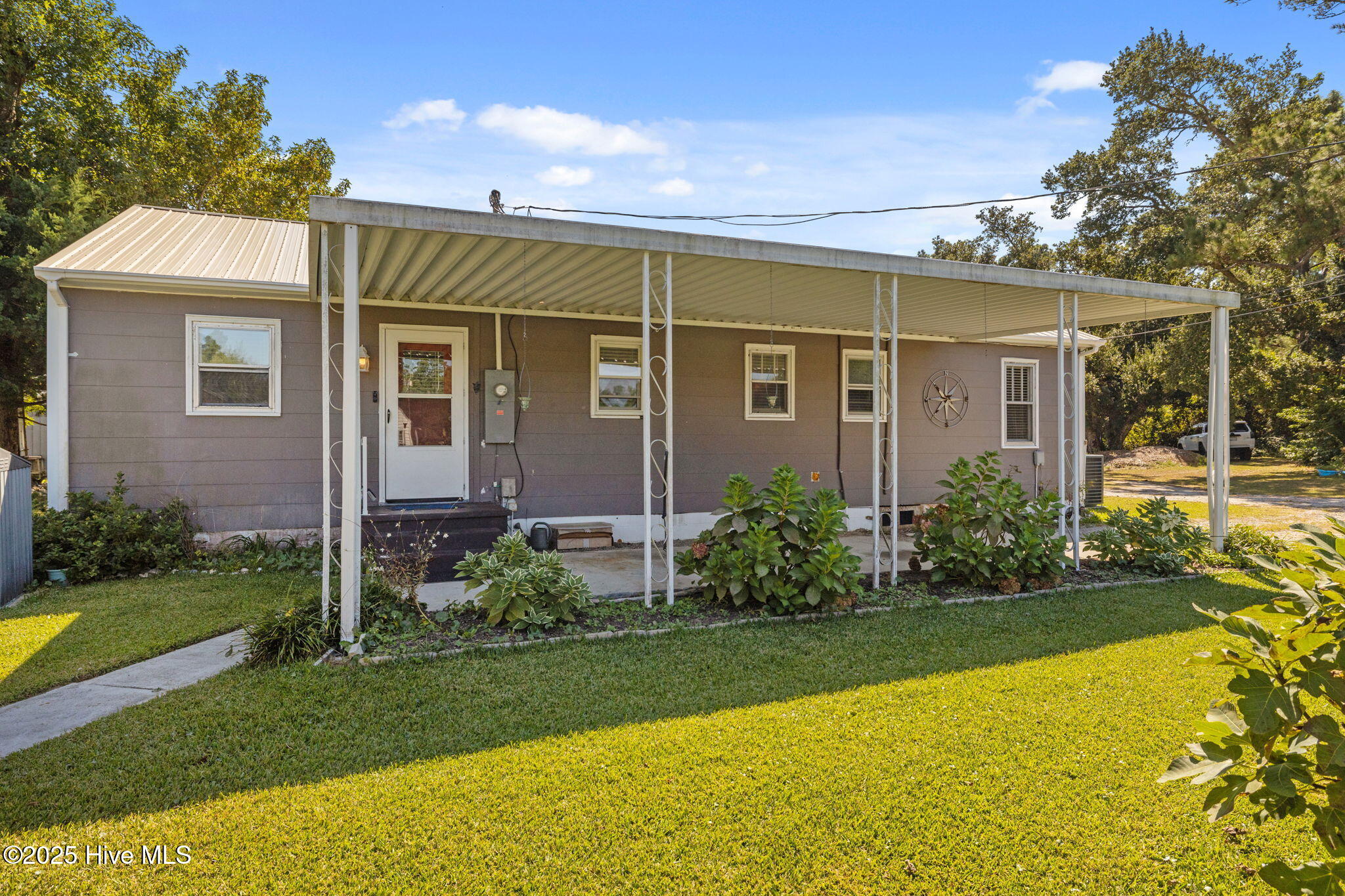 376 Shell Road Atlantic, NC 28511 - Photo 4 of 49 Exterior Front