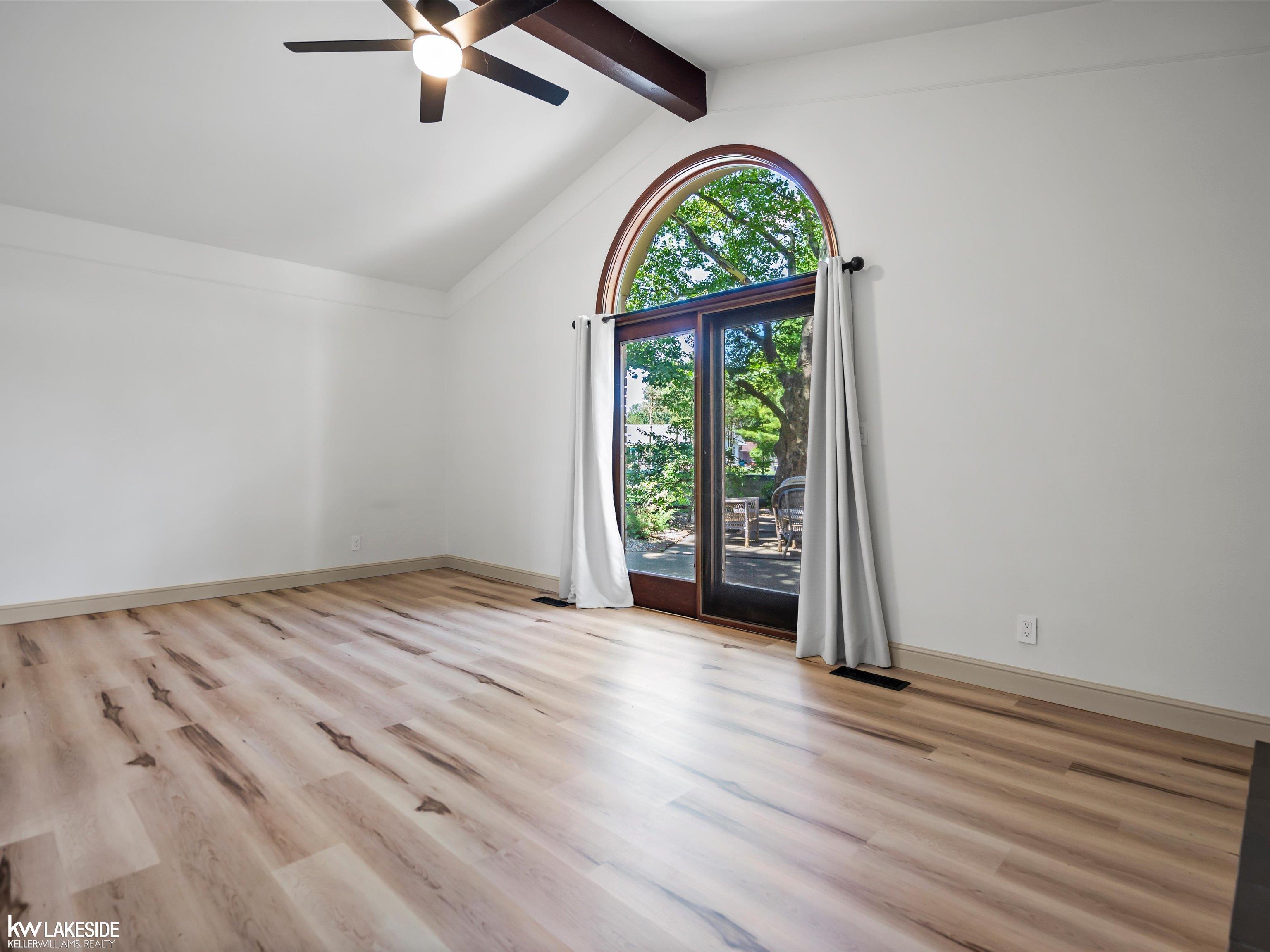 11585 Chicago Road Warren, MI 48093 - Photo 26 of 55