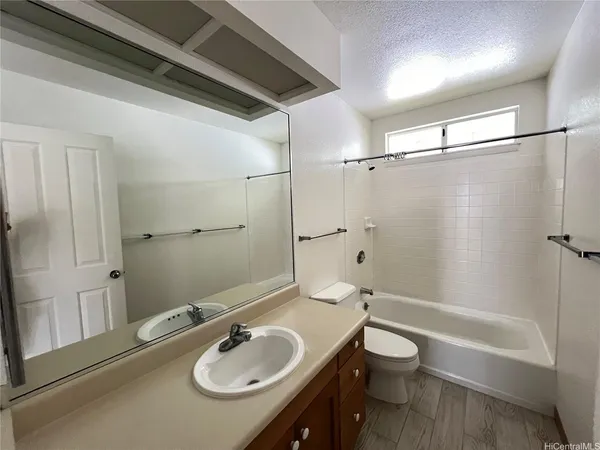 $3,550 | 94-1021 Kaamea Street, Waipahu, HI 96797