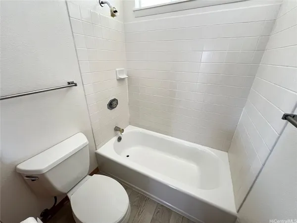 $3,550 | 94-1021 Kaamea Street, Waipahu, HI 96797