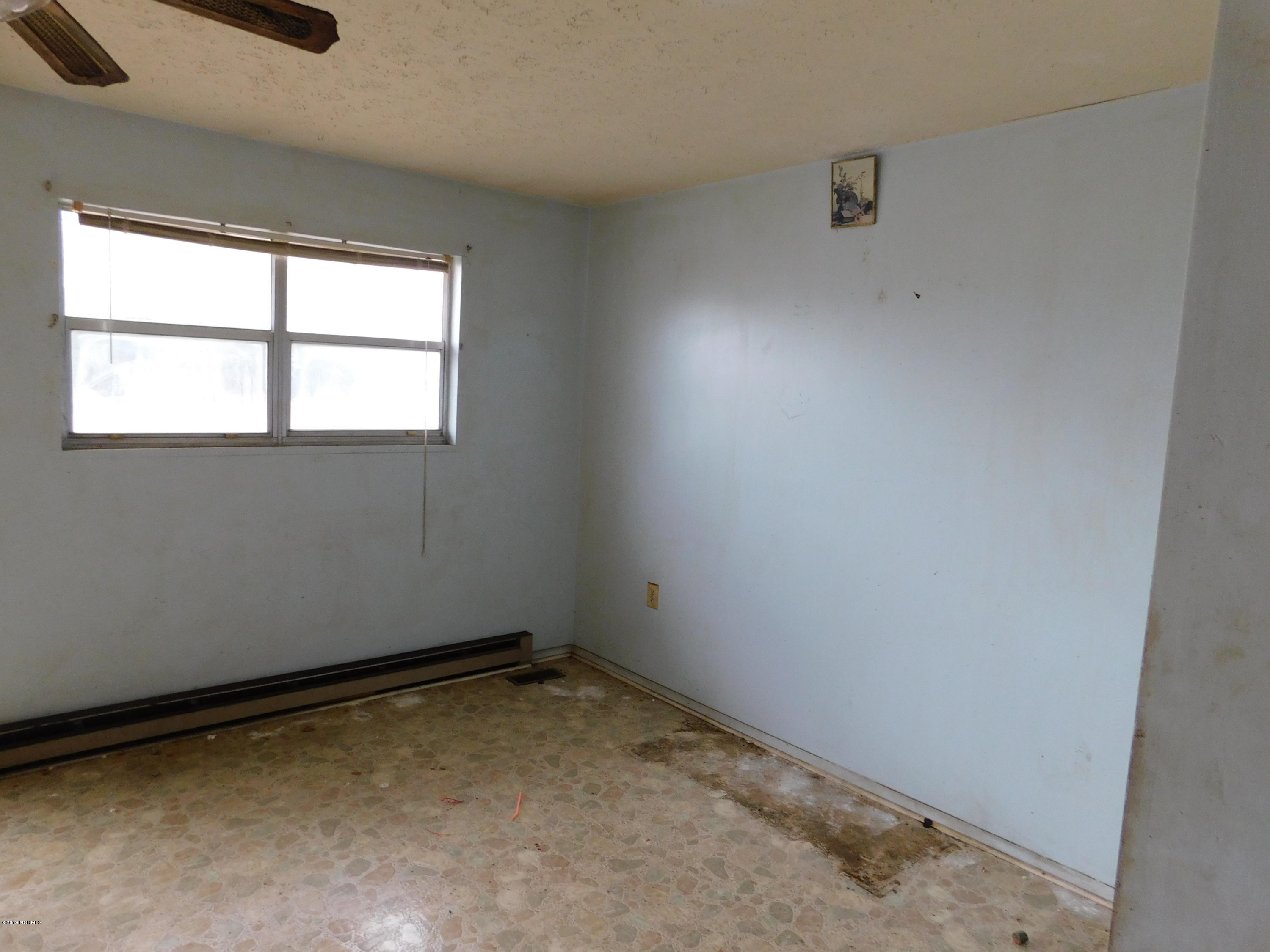 4941 State Line Road Laurinburg, NC 28352 - Photo 10 of 19 DSCN2457