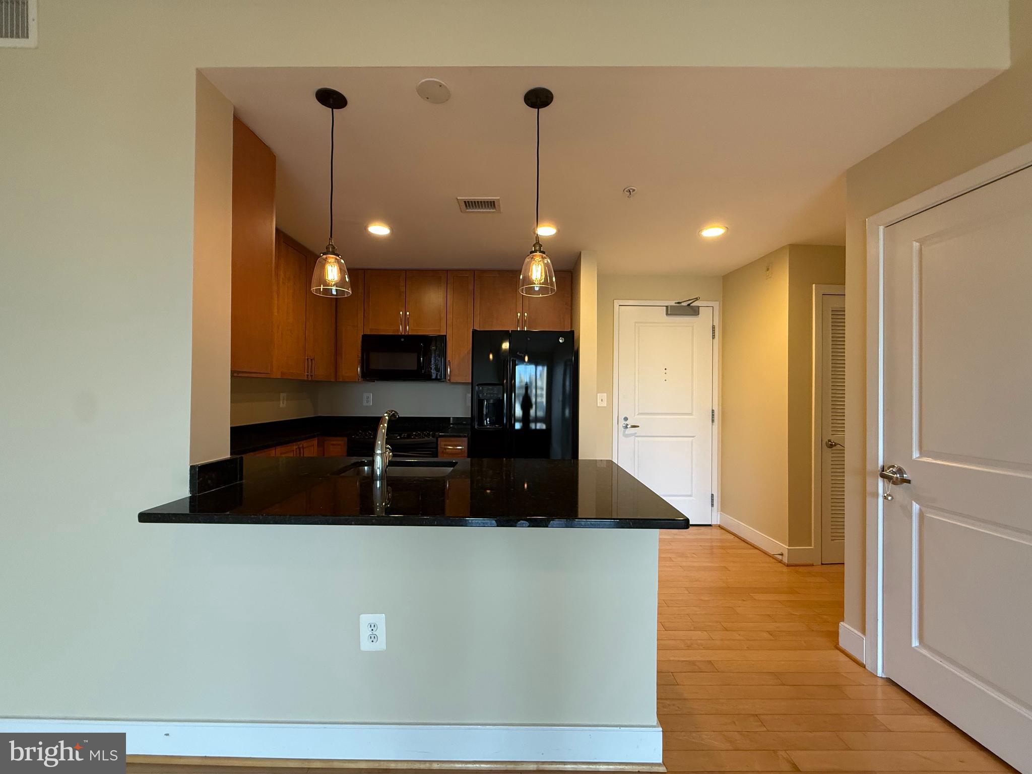 4101 Albemarle Street Northwest, Unit 321 Washington, DC 20016 - Photo 7 of 18