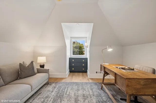 $1,795,000 | 146 Sterling Lane, Wilmette, IL 60091