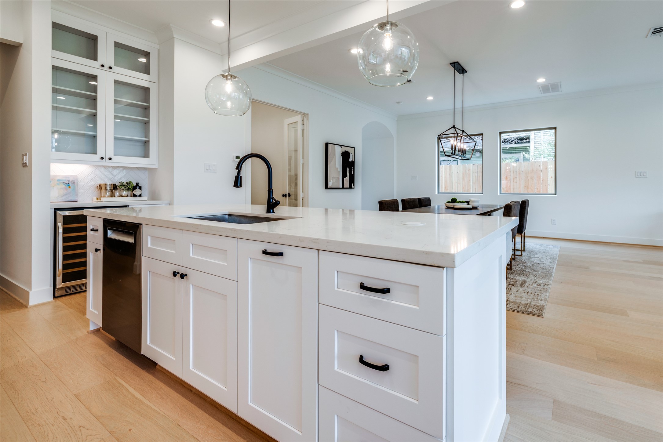 1016 Peden Street Houston, TX 77006 - Photo 13 of 45
