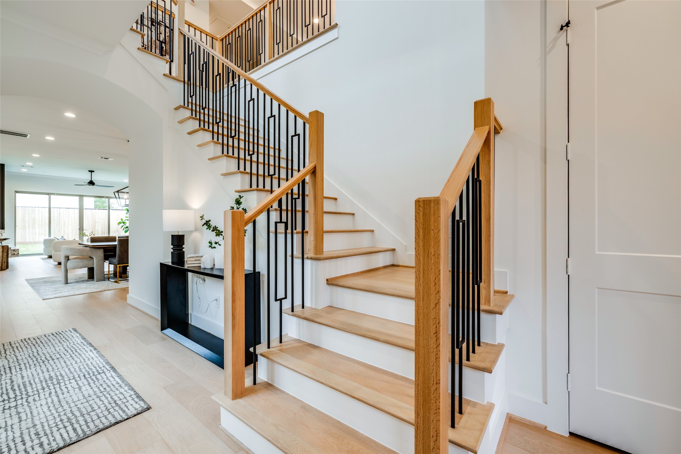 1016 Peden Street Houston, TX 77006 - Photo 25 of 45
