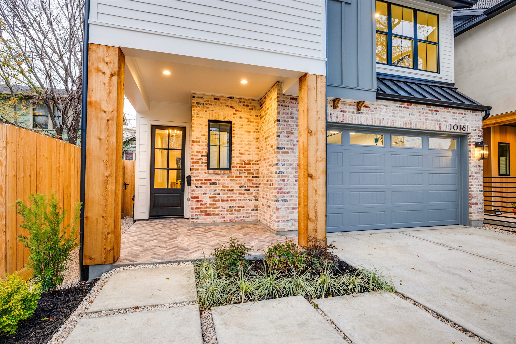 1016 Peden Street Houston, TX 77006 - Photo 3 of 45