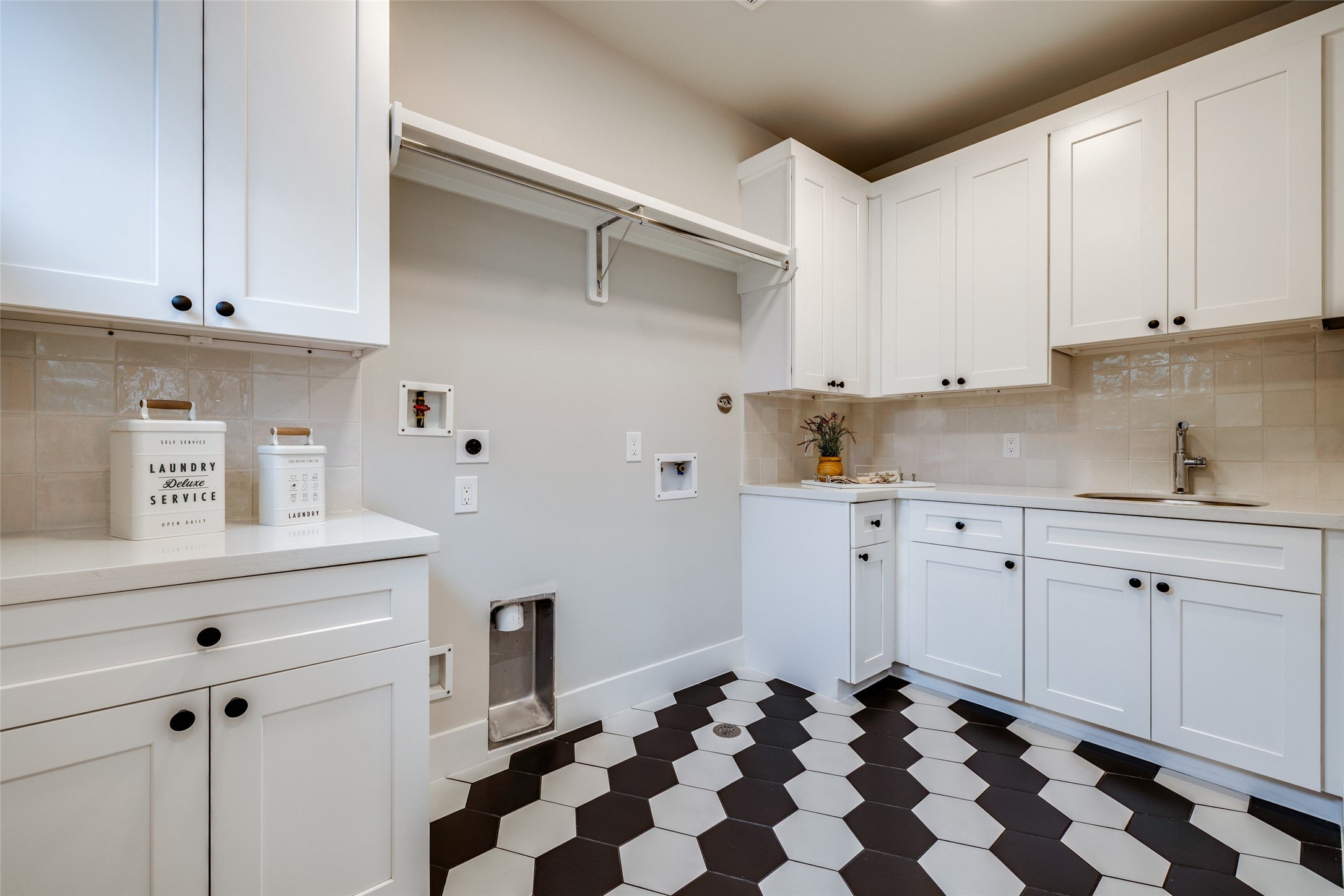 1016 Peden Street Houston, TX 77006 - Photo 39 of 45