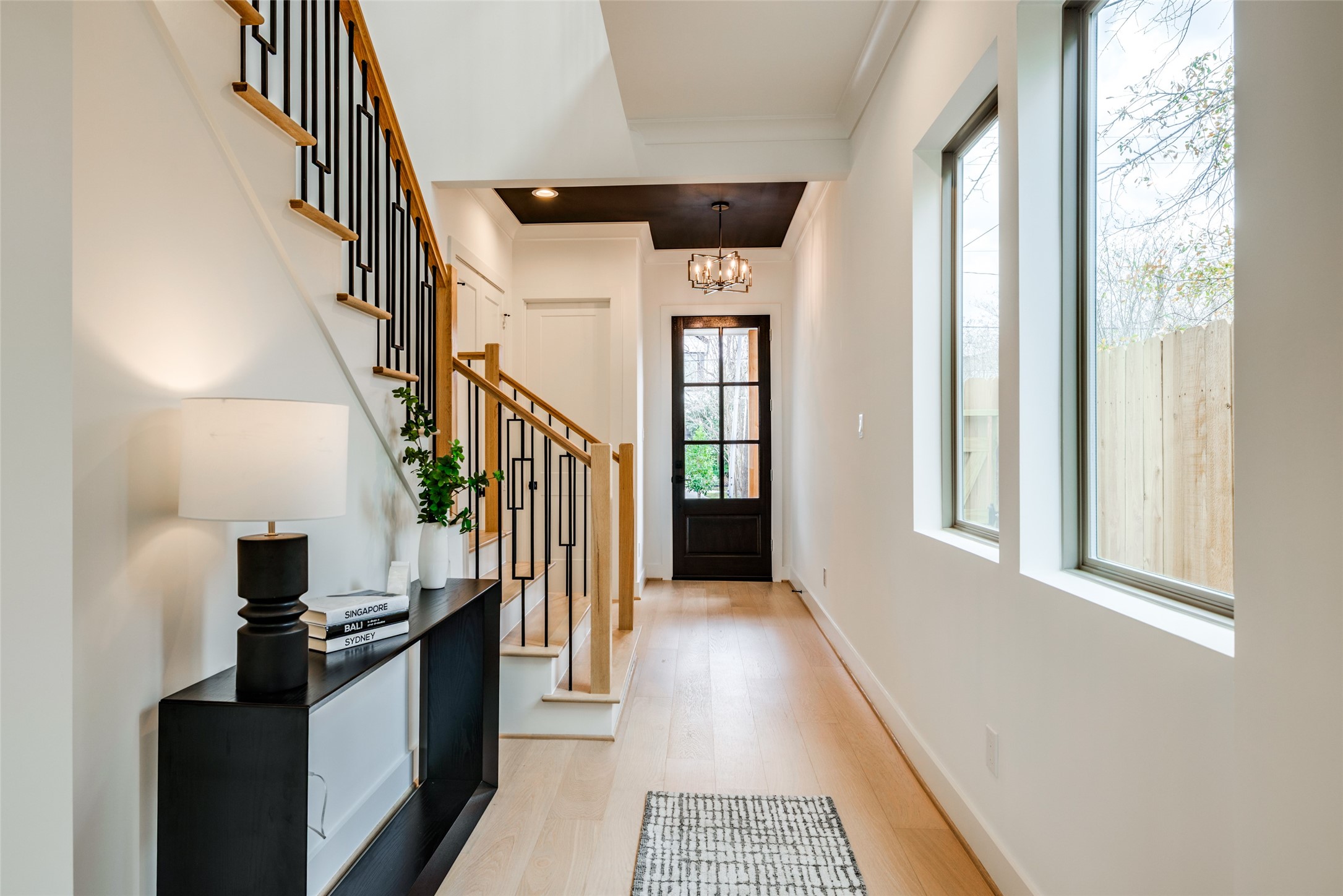 1016 Peden Street Houston, TX 77006 - Photo 4 of 45