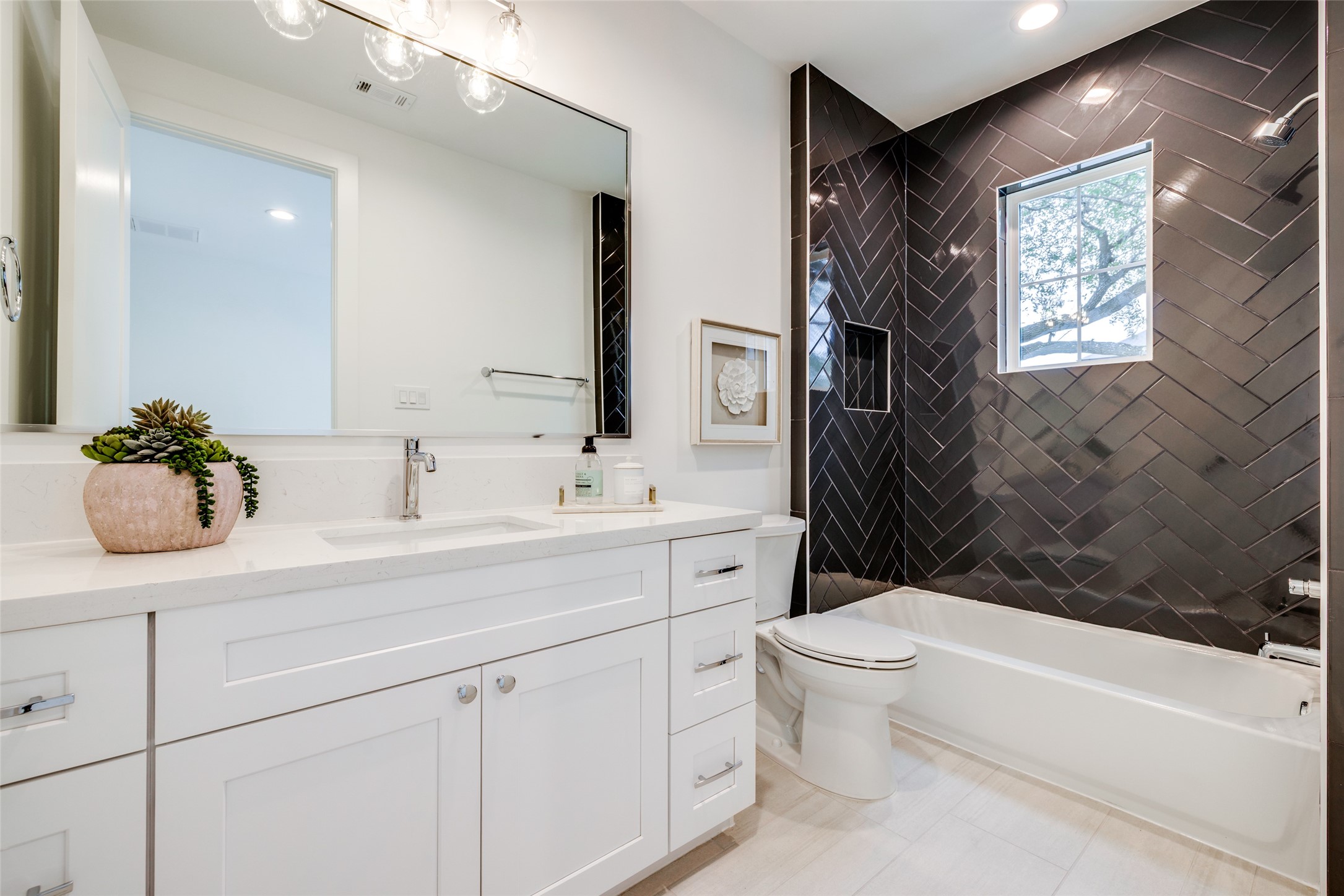 1016 Peden Street Houston, TX 77006 - Photo 41 of 45