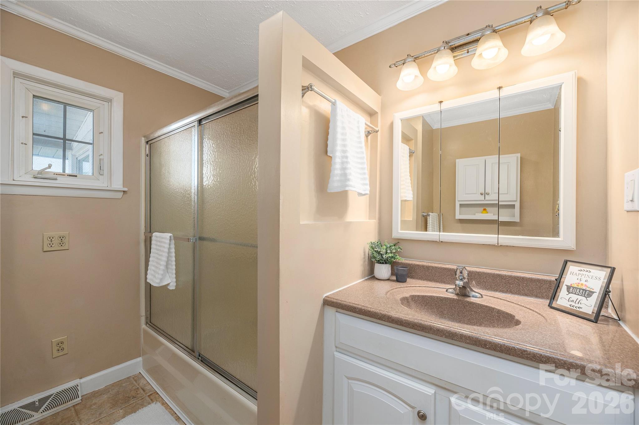 881 Mulberry Street Clyde, NC 28721 - Photo 15 of 29