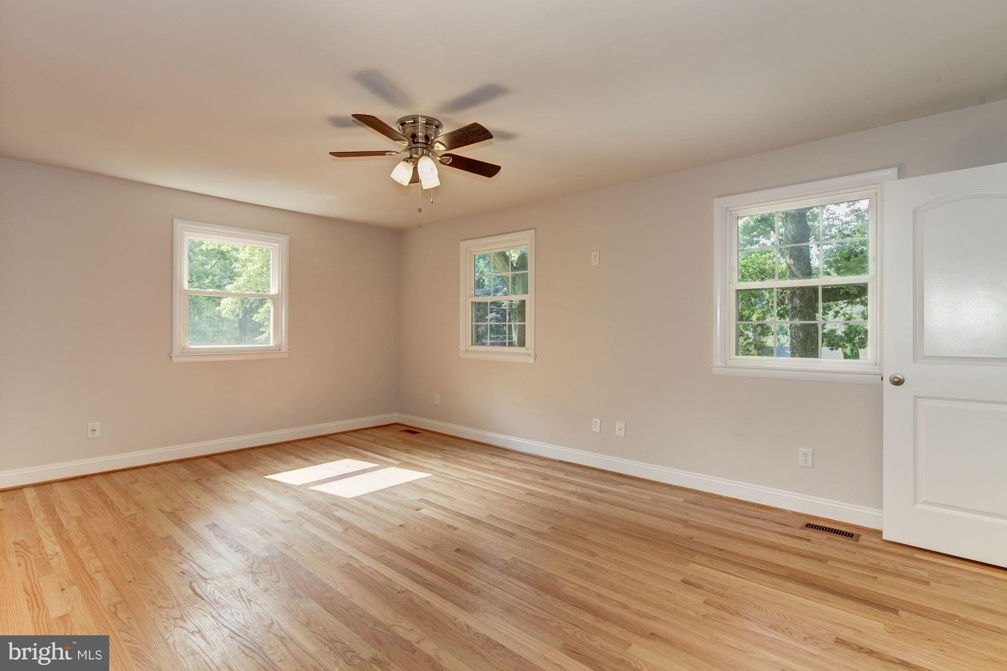 2209 Forest Ridge Road Lutherville-Timonium, MD 21093 - Photo 15 of 30 Huge master bedroom with full bat