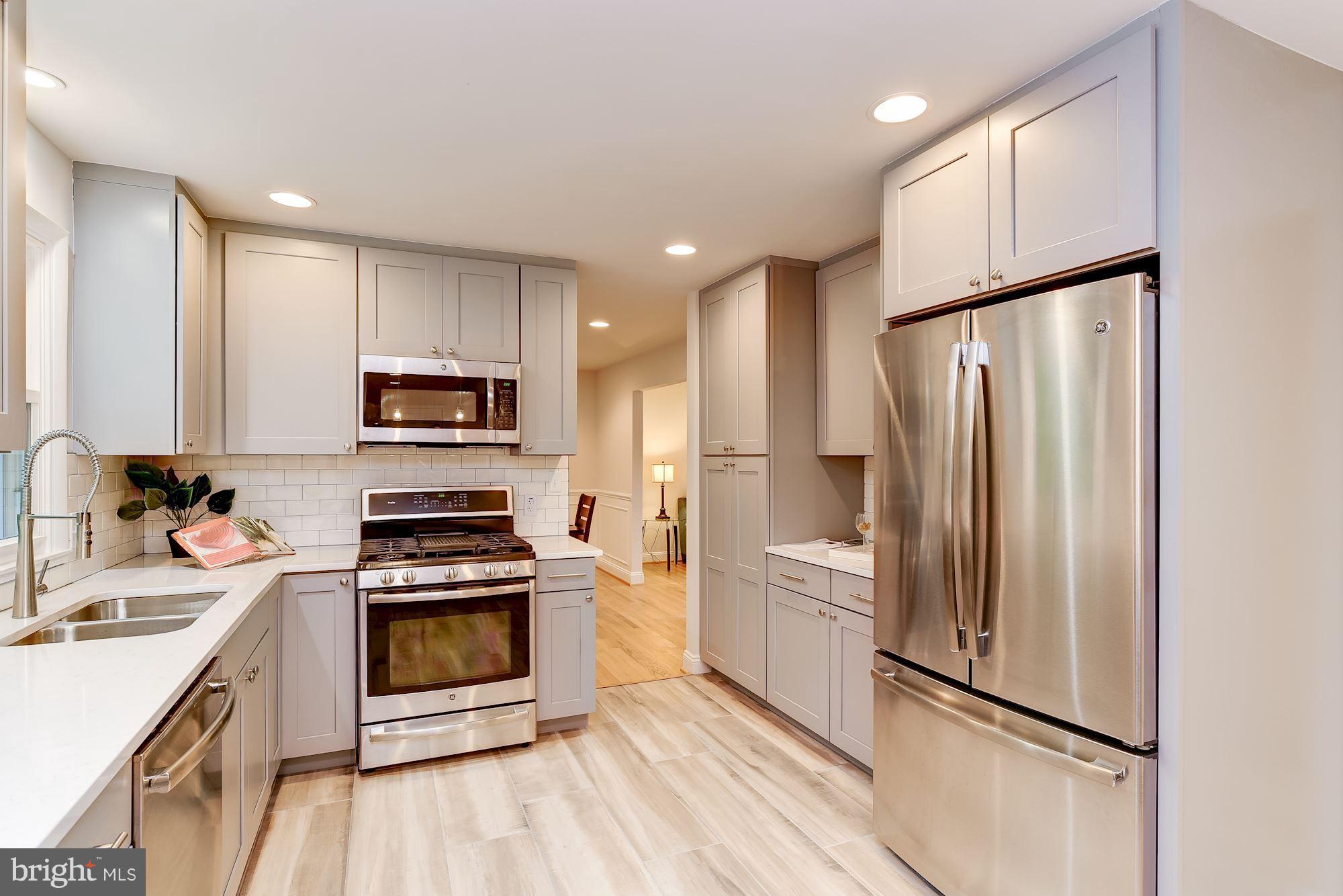 2209 Forest Ridge Road Lutherville-Timonium, MD 21093 - Photo 10 of 30 Ceramic tiled flooring