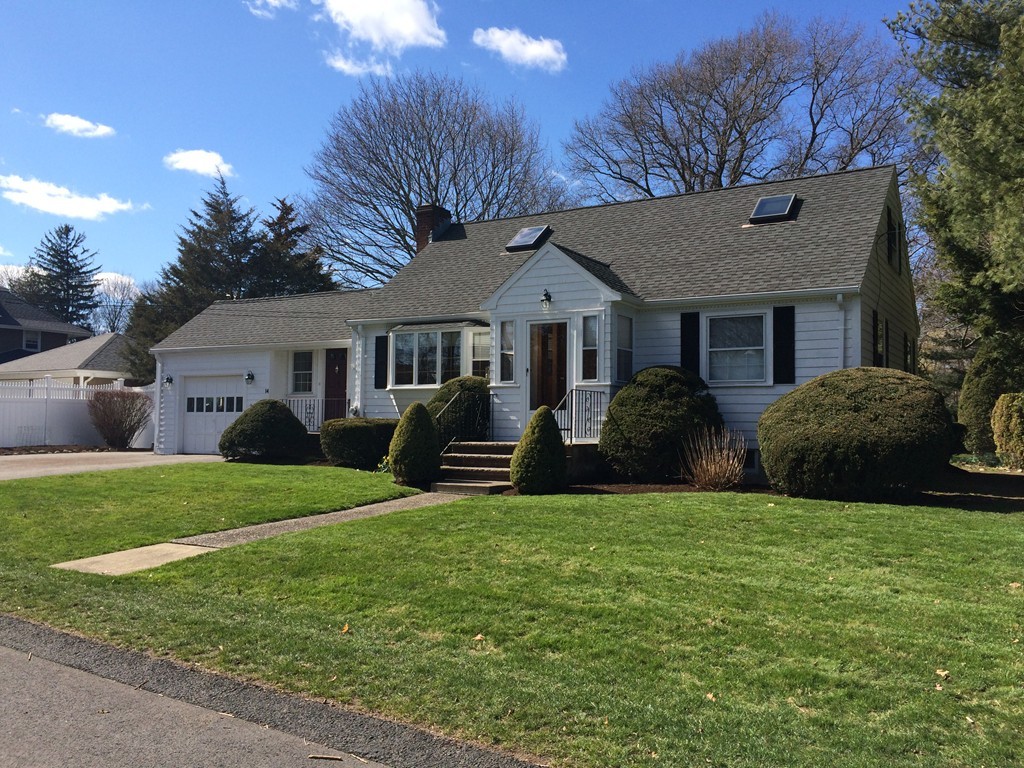 14 White Road Braintree, MA 02184 - Photo 1 of 17 Gallery Image 1
