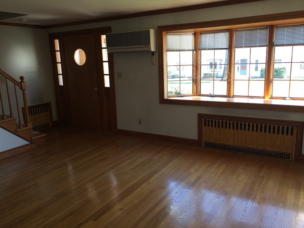 14 White Road Braintree, MA 02184 - Photo 6 of 17 Gallery Image 6